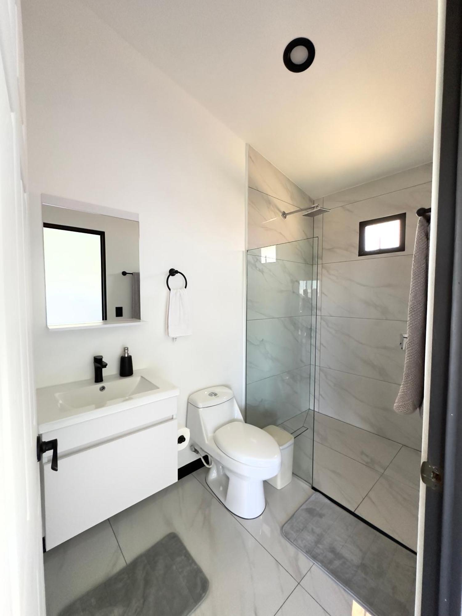 Black & White Apartments Monteverde ภายนอก รูปภาพ