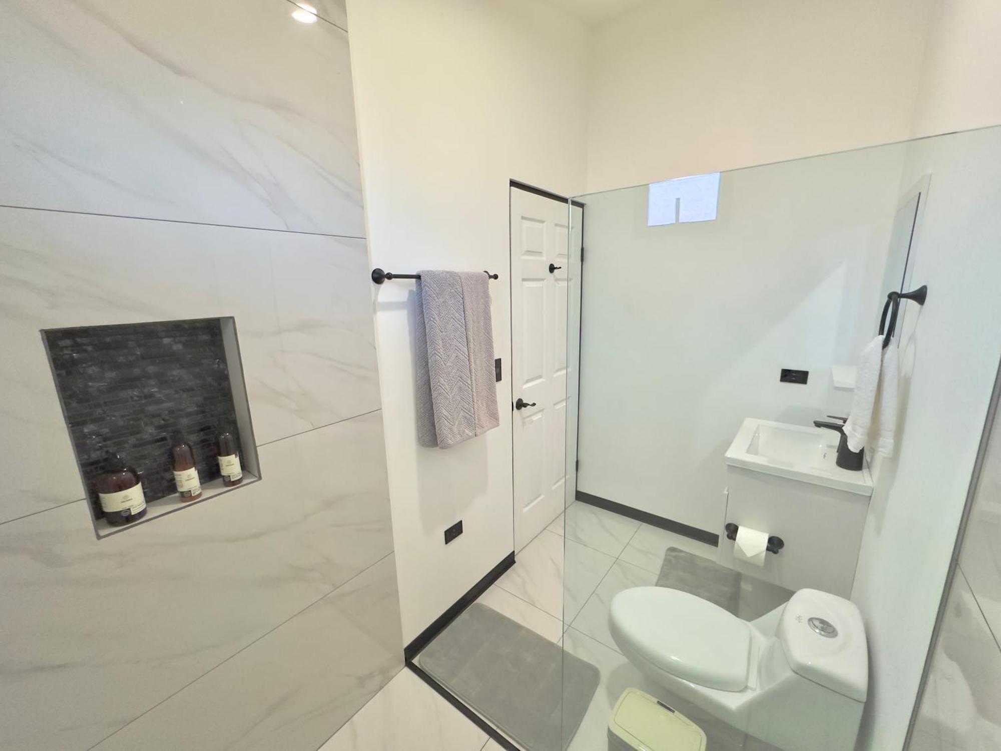Black & White Apartments Monteverde ภายนอก รูปภาพ